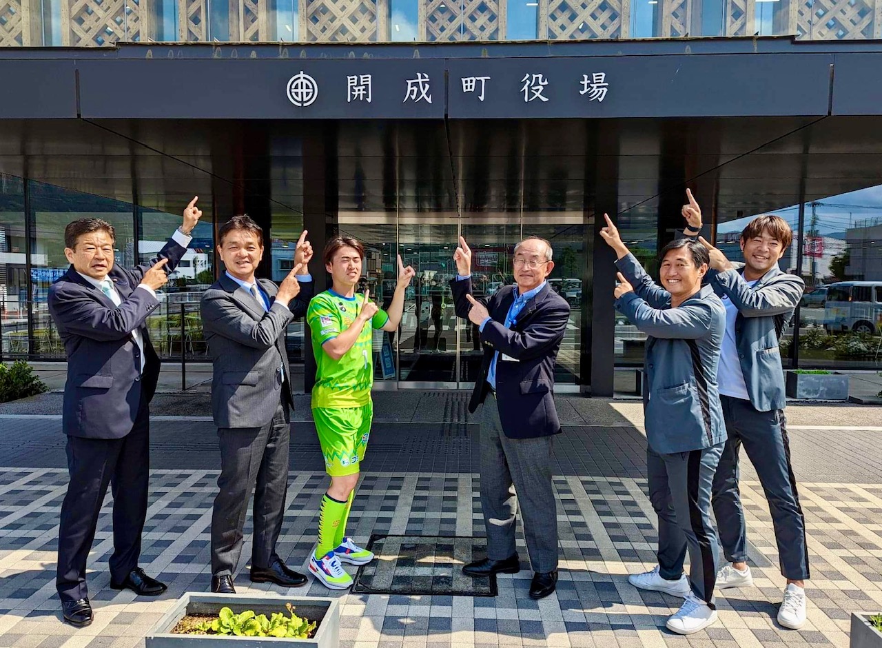関係者の皆様との写真